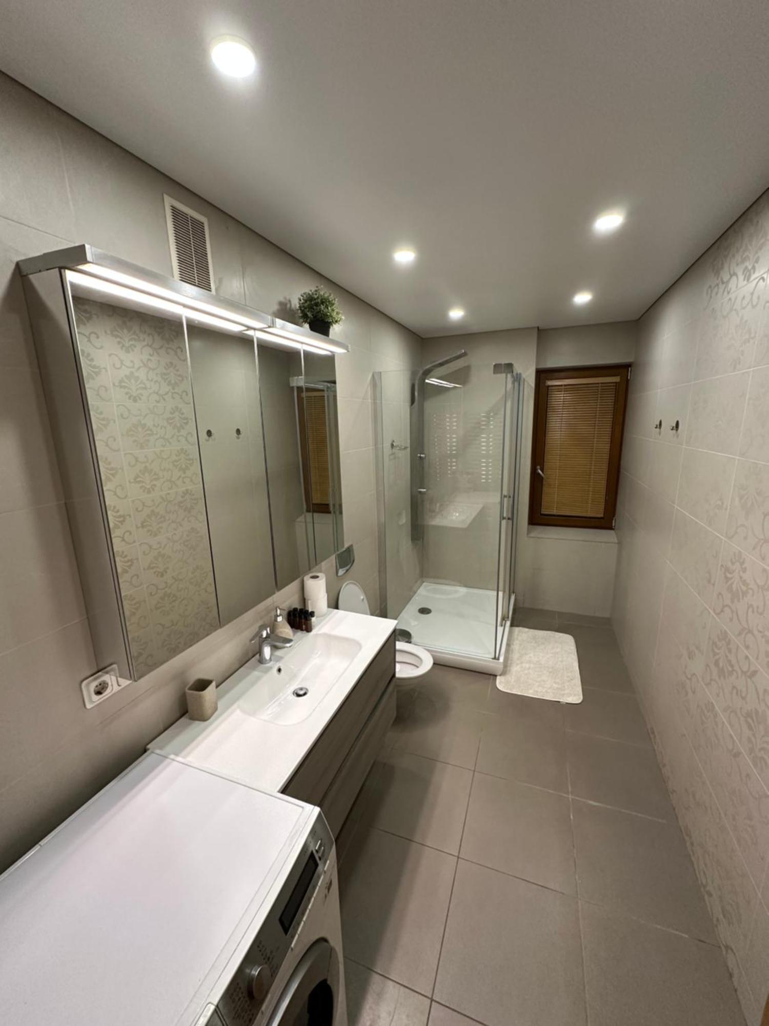 Vingis Park With 2 Bedrooms & Free Parking Butas *