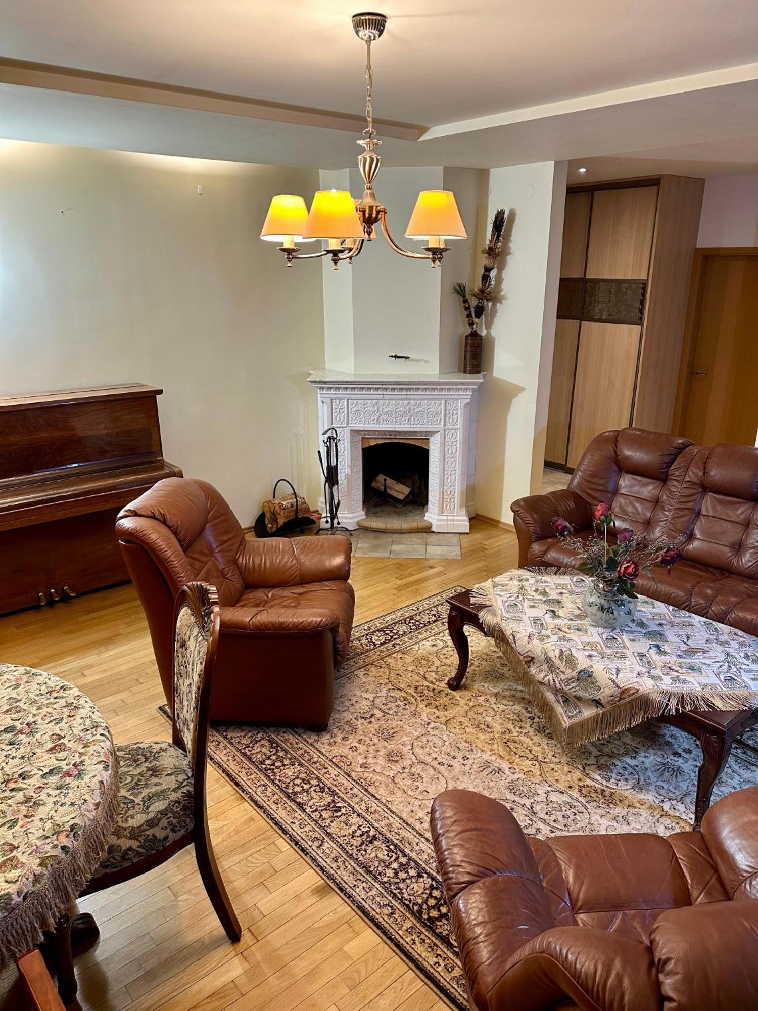 Vingis Park With 2 Bedrooms & Free Parking * Vilnius