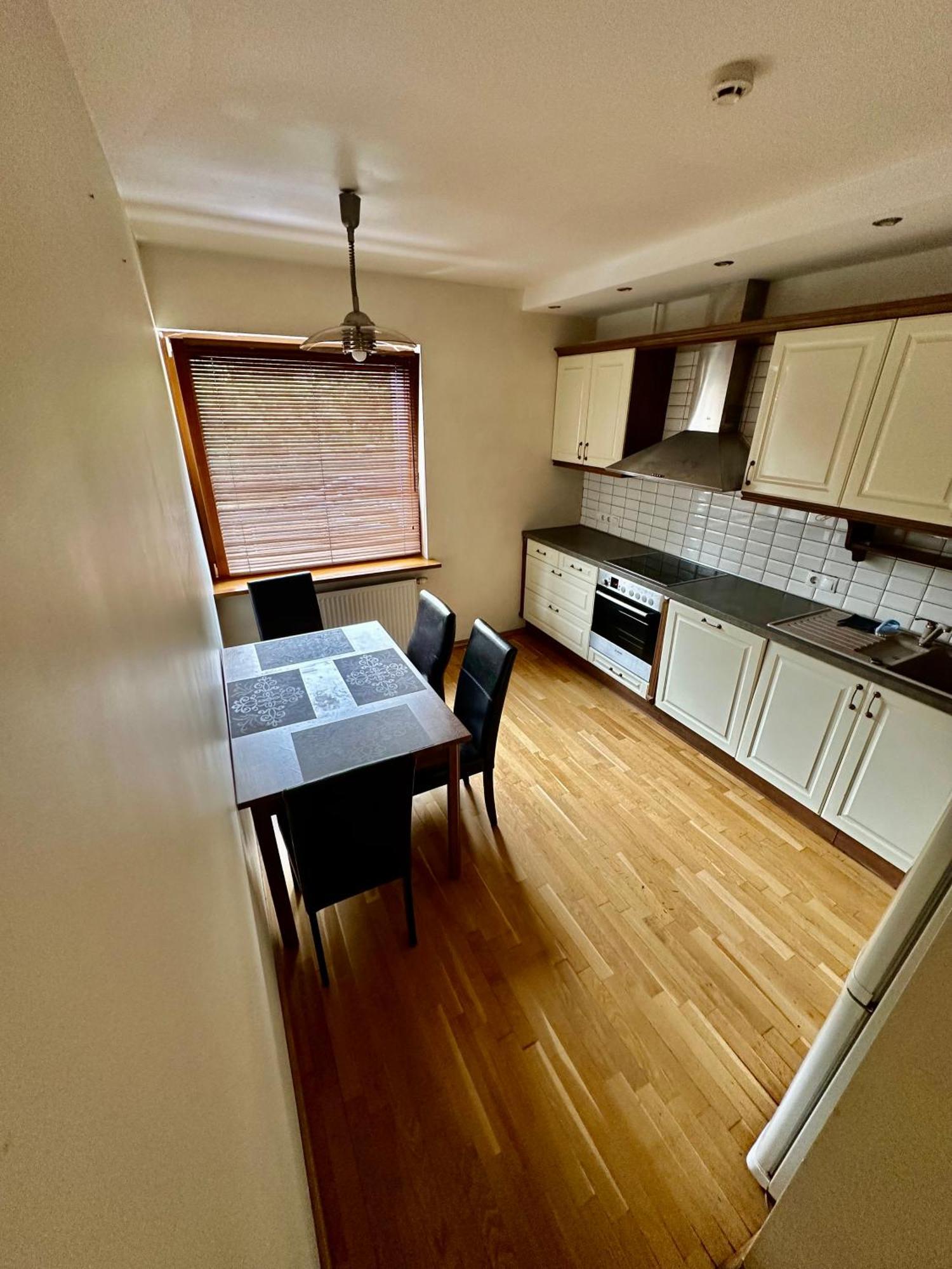 Vingis Park With 2 Bedrooms & Free Parking Vilnius