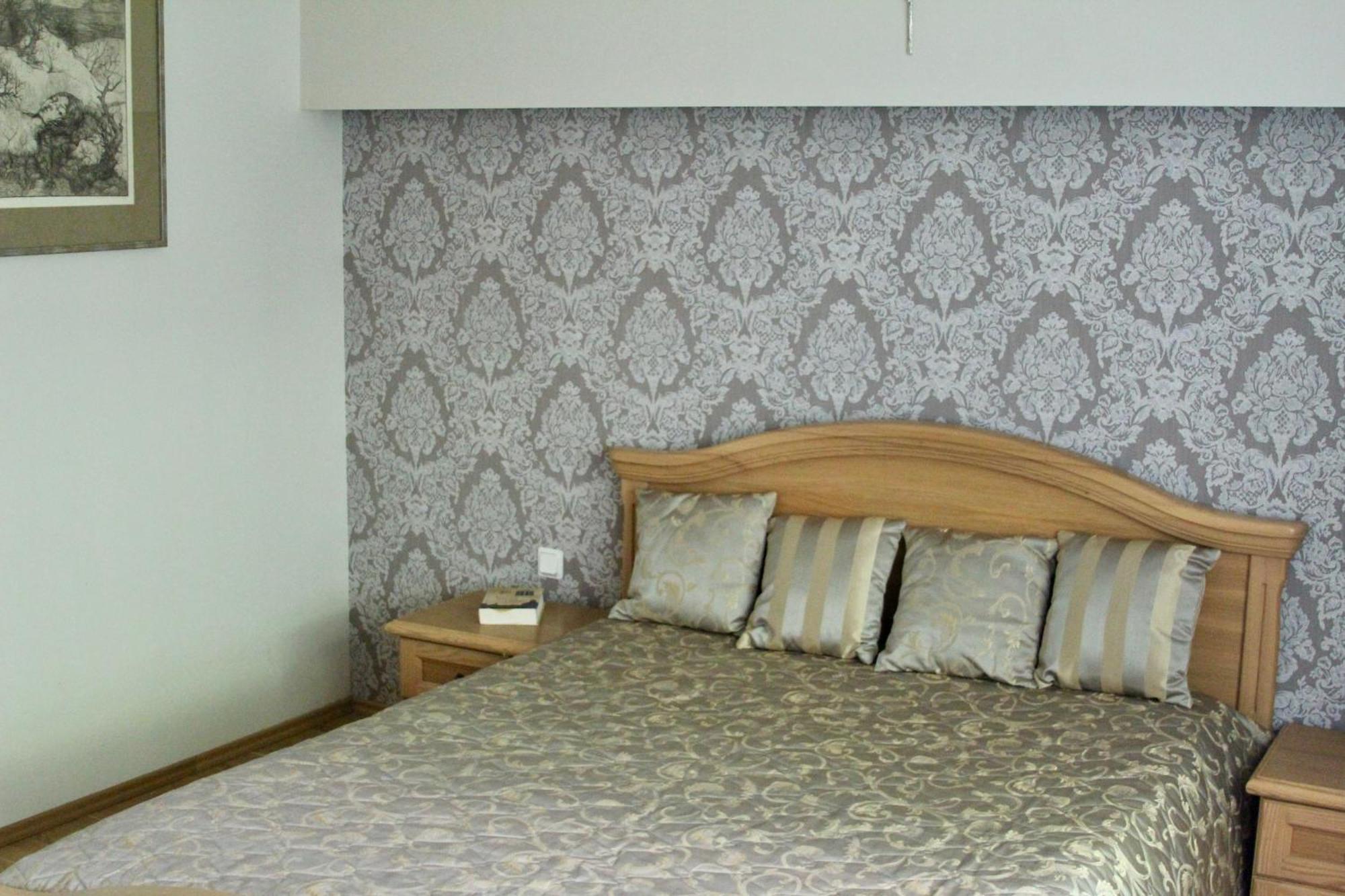 Butas Vingis Park With 2 Bedrooms & Free Parking *